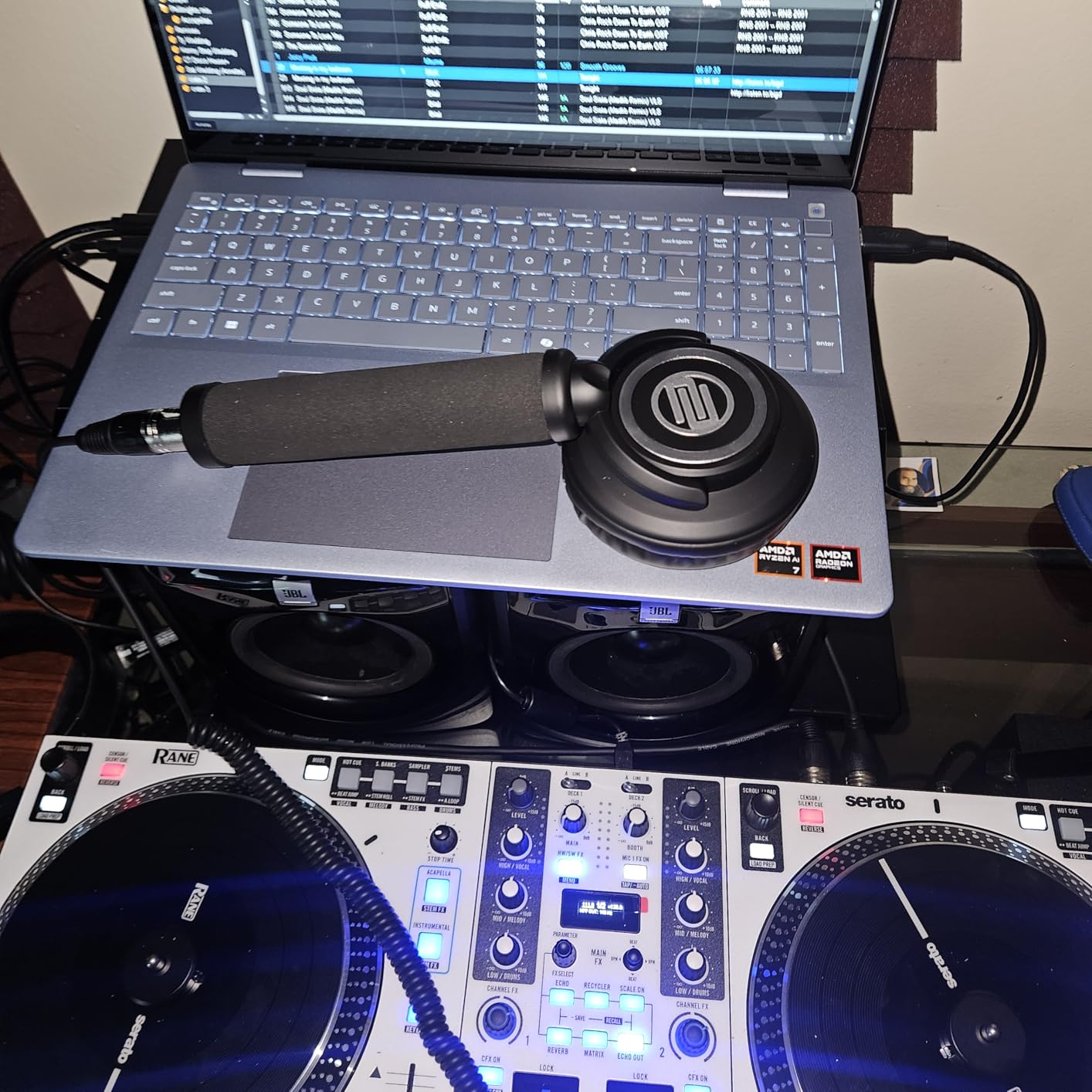 Reloop RHP 10 Mono One-Ear Headphone with 50mm Neodymium Driver customer photo 2