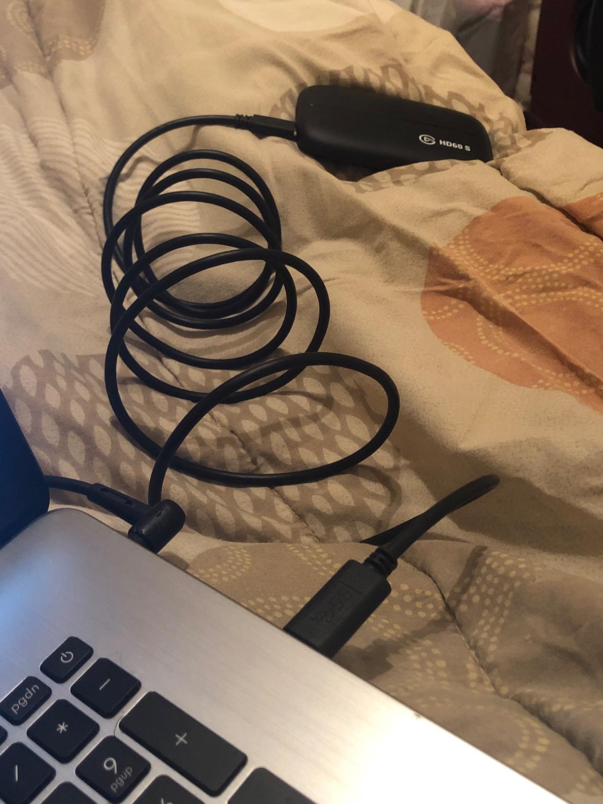 Elgato HD60 S, External Capture Card, Stream and Record in 1080p60 with ultra-low latency on PS5, PS4/Pro, Xbox Series X/S, Xbox One X/S, in OBS, Twitch, YouTube, works with PC/Mac customer photo 2