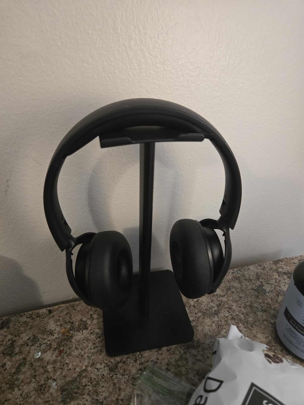 New Bee Headphone Stand Headset Holder Earphone Stand customer photo 2