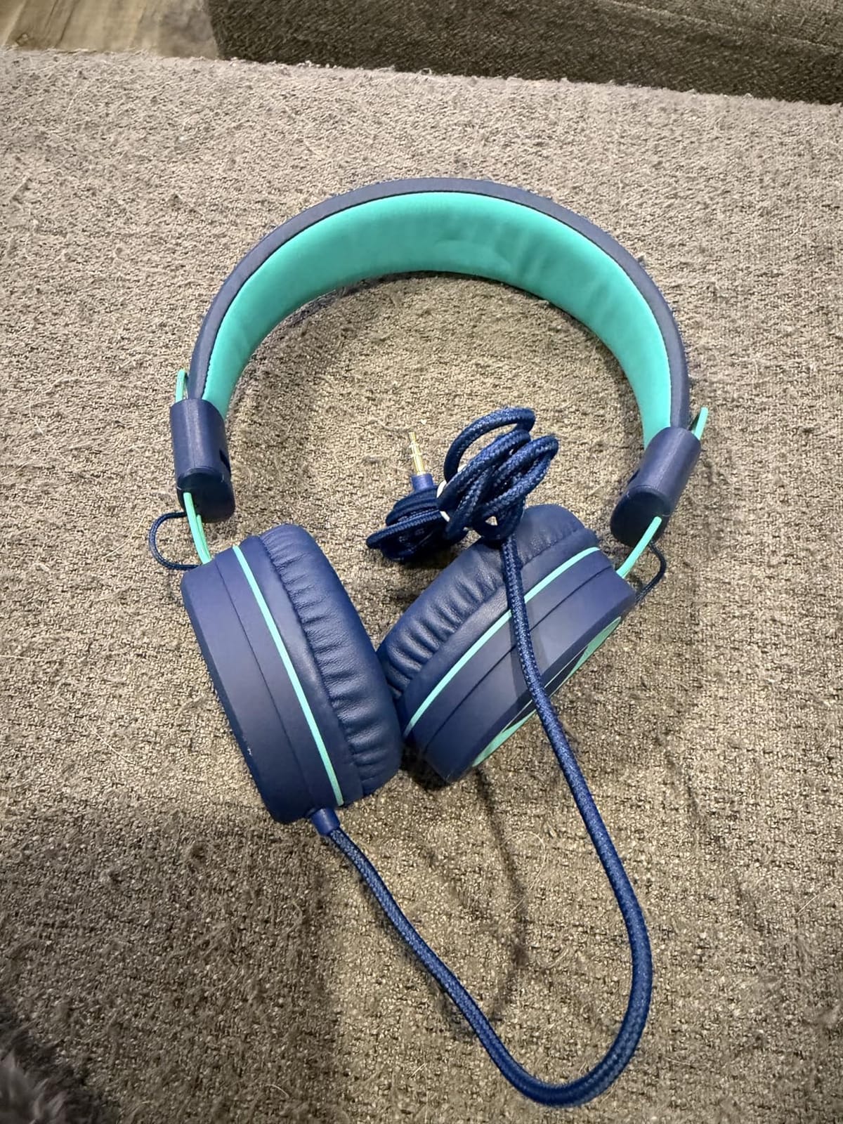 noot products K11 Kids Headphones with Wired Cord 3.5mm Jack Navy/Teal customer photo 1