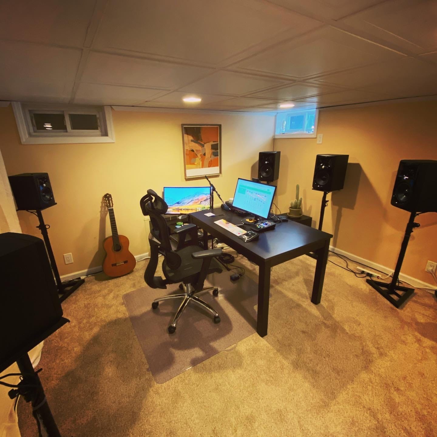 JBL Professional 308P MkII 8-Inch, 2-Way, Powered, Active Monitor Speaker for Near Field Music Production, Studio Monitor, Desktop Computer, Hi-Fi Audio. Sold individually, Black customer photo 2