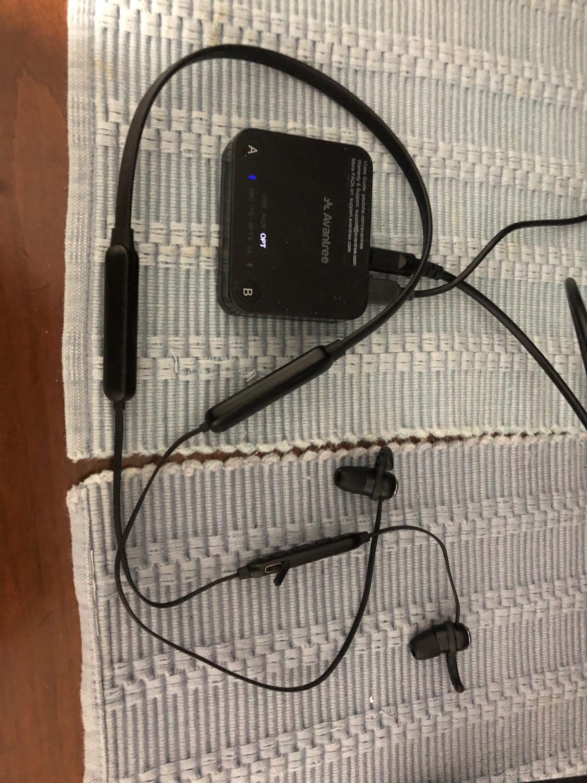 Avantree HT4186 - Wireless Neckband Headphones for TV customer photo 2