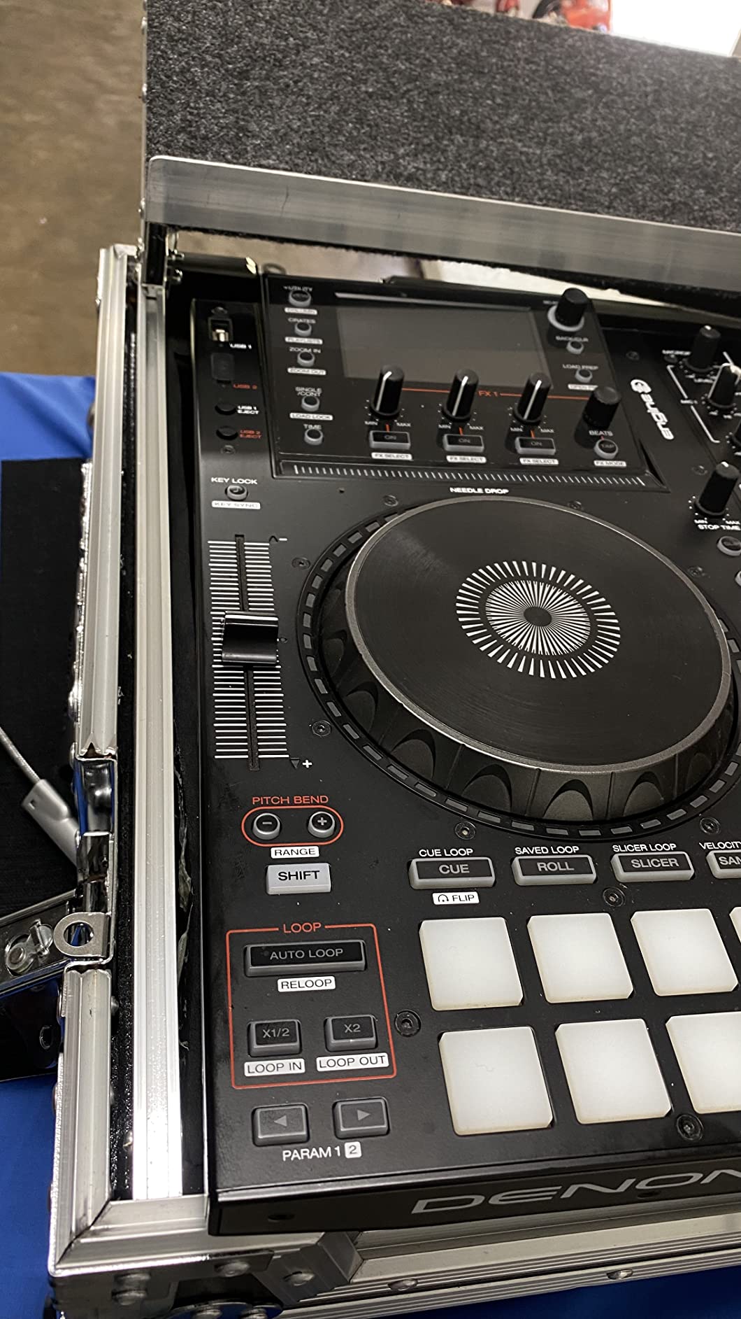 Flight Case Fits Pioneer DDJ-1000 with Glide Laptop Stand - Harmony Cases customer photo 2