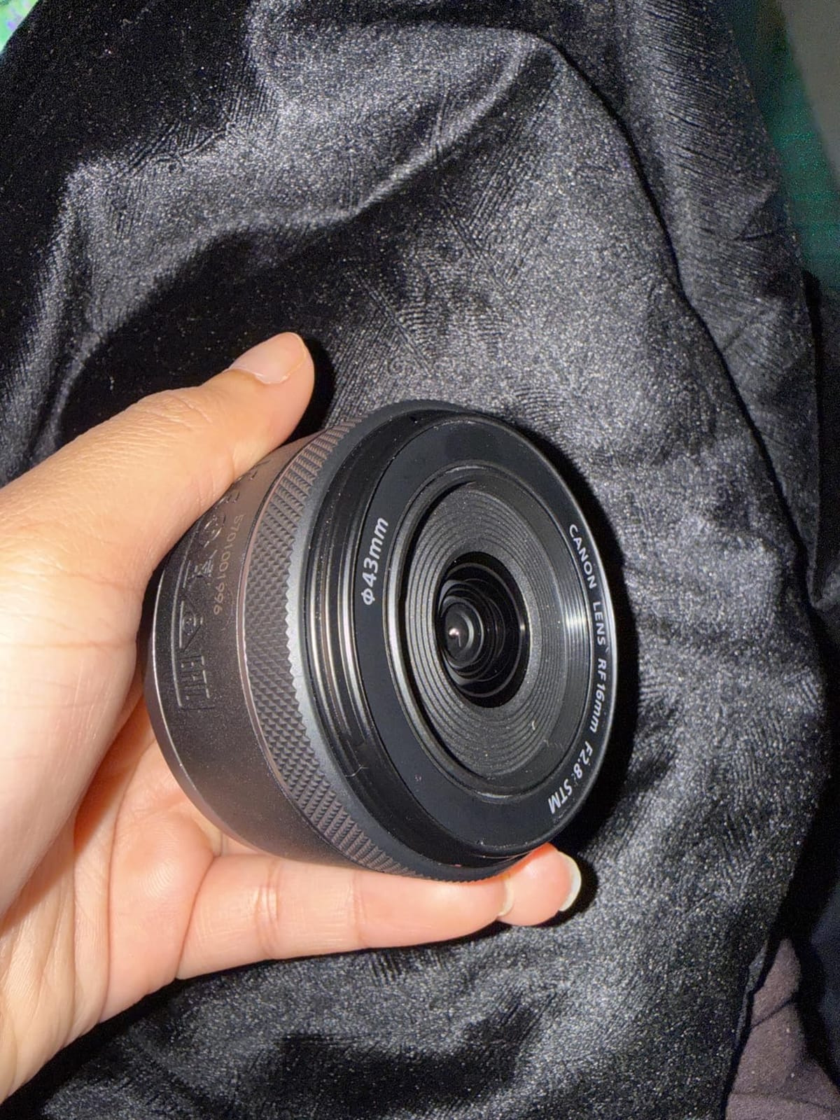 Canon RF16mm F2.8 STM Lens customer photo 2