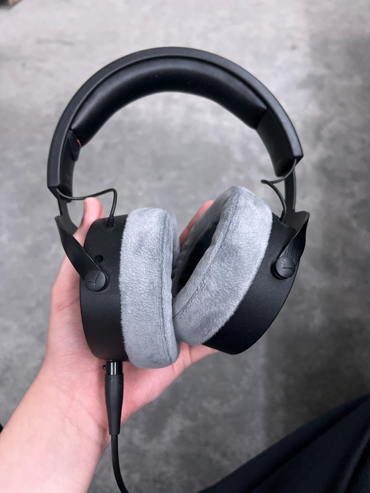 beyerdynamic DT 700 PRO X Closed-Back Studio Headphones with Stellar.45 Driver for Recording and Monitoring on All Playback Devices customer photo 1