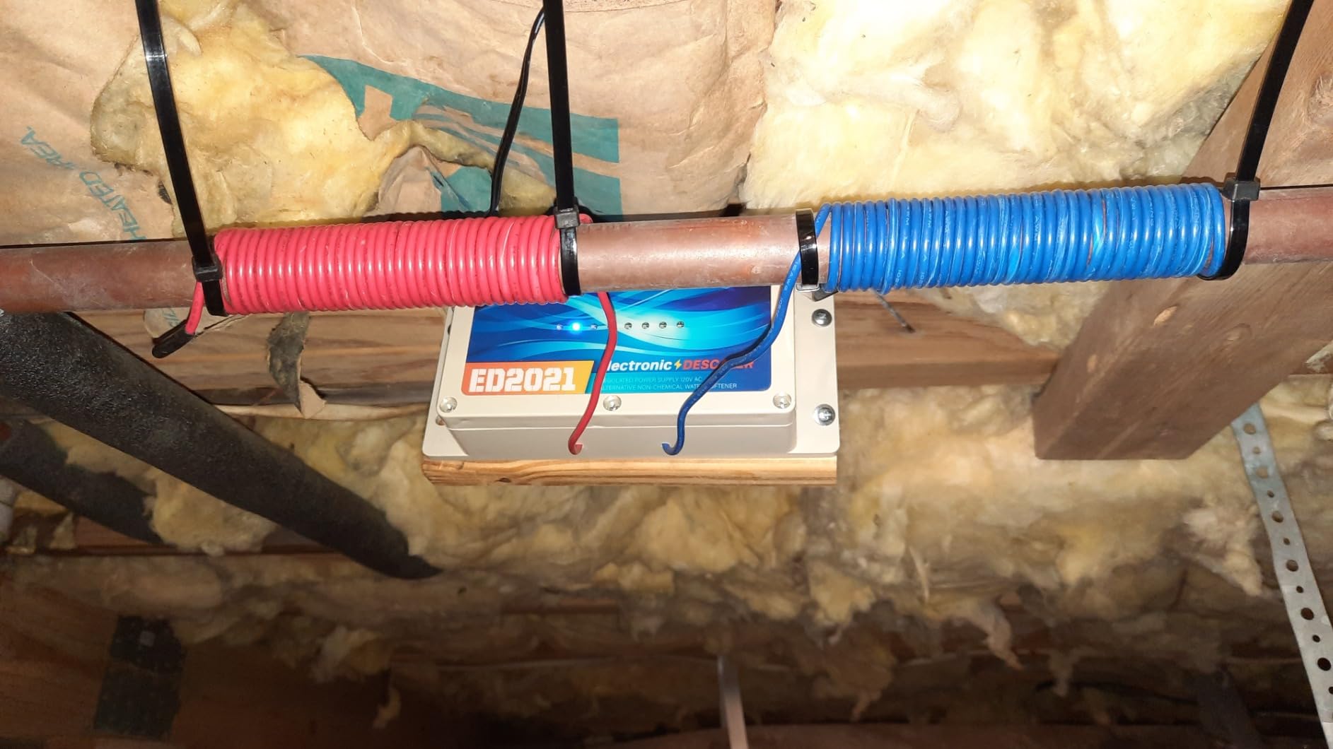 Electronic Water Descaler System, Reduces Limescale, Rust, and Minerals, No Chemicals, Easy Installation customer photo 1