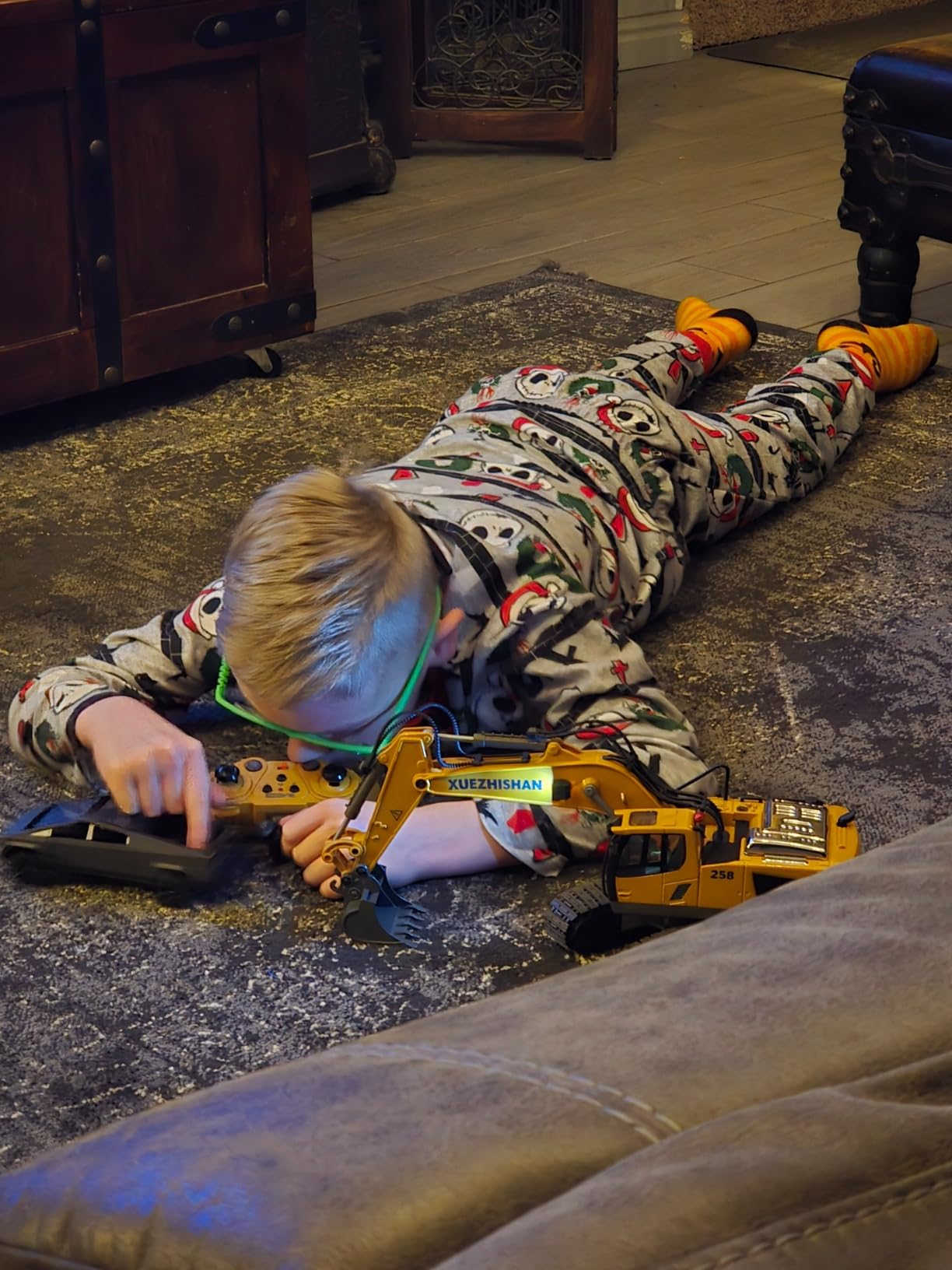KidsFaves Remote Control Excavator Toys for Boys Realistic Metal Bucket customer photo 2