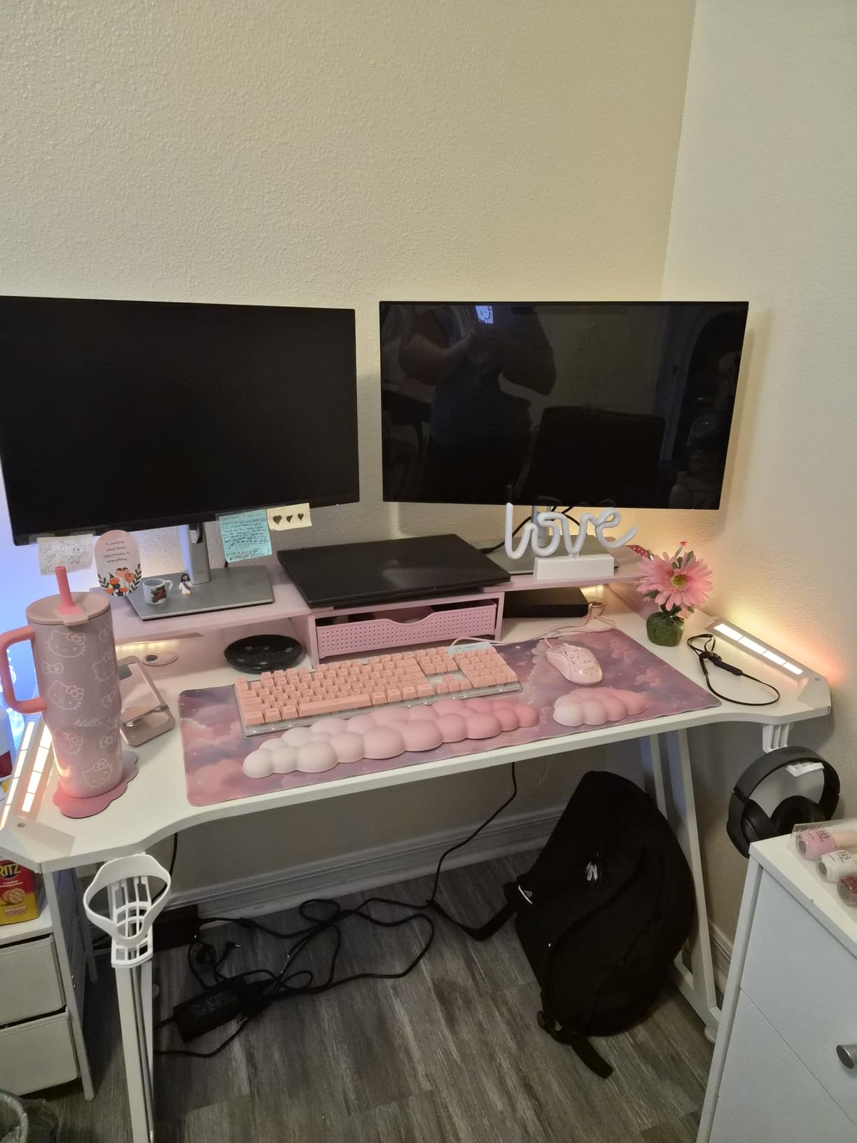 HLDIRECT 63 Inch Gaming Desk Z Shaped Carbon Fiber Computer Desk with LED customer photo 1