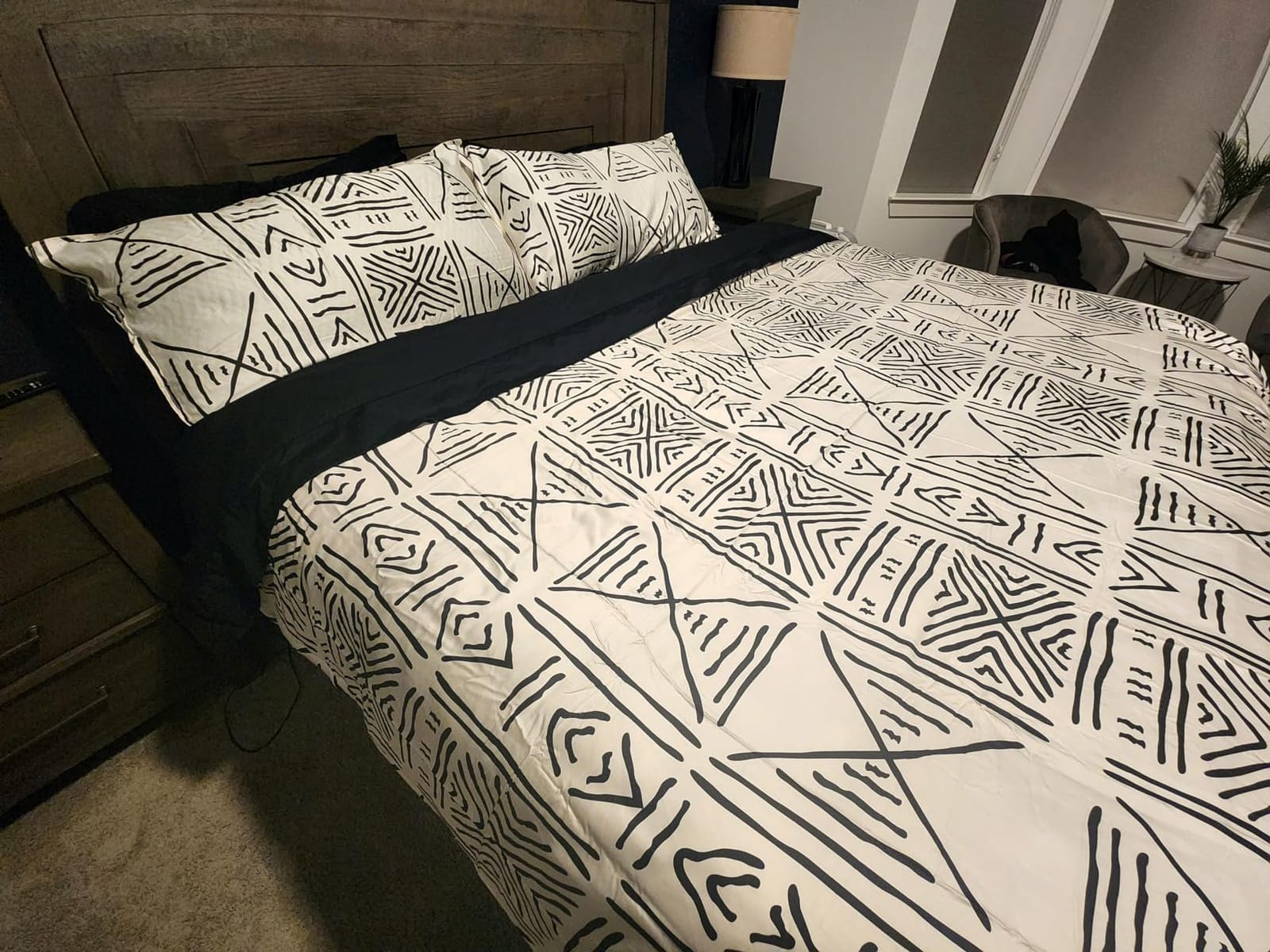 Simple&Opulence Boho Cooling Duvet Cover Set King Size, 3Pcs Aztec Luxury Retro Geometric Pattern Comforter Cover Set, Soft Breathable Bedding for Hot Sleepers(Rust) customer photo 2