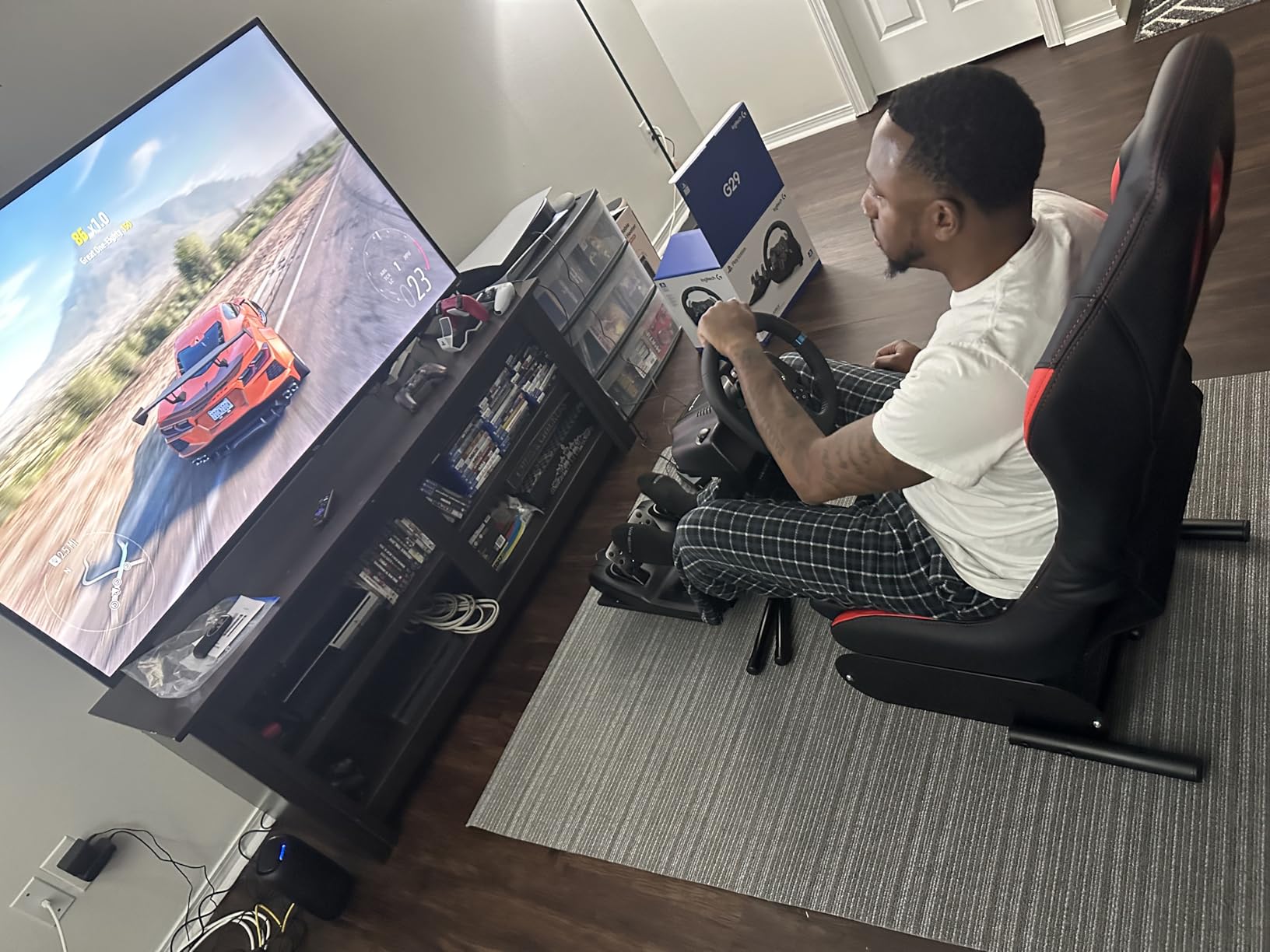 DIWANGUS Steel Racing Simulator Cockpit with Seat, Foldable Sim Racing Rig customer photo 2