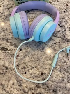Candy Bila Wired Kids Headphones for School, Over-Ear for Boys Girls customer photo 1