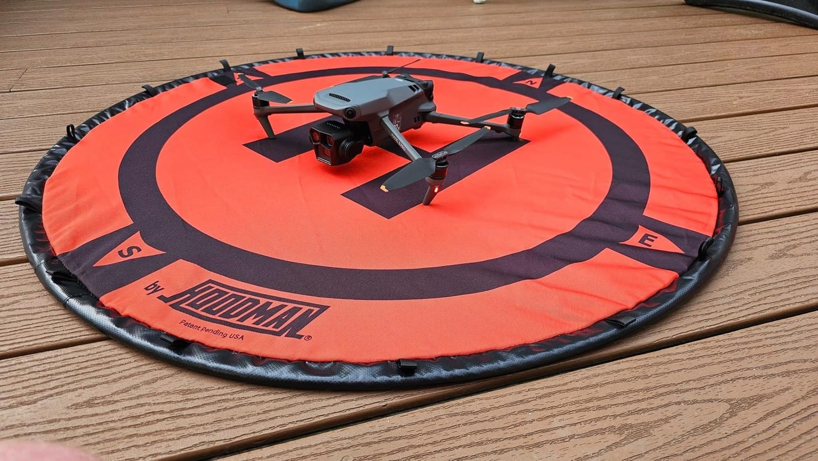 Hoodman Weighted Trifold UAV Drone Landing Pad LP21 - fits Mini 4 Pro, mini 3 pro, mavic and spark - Durable, No Stakes Required, collapses to one sixth of deployed size customer photo 2