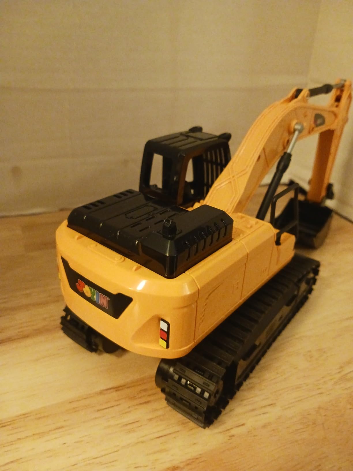 JOYIN Remote Control Excavator Toys for Boys, 2.4Ghz RC Play Excavator with Light, Construction Toys for Boys Birthday Gift 4-7 8-12 Year Old Kids customer photo 2
