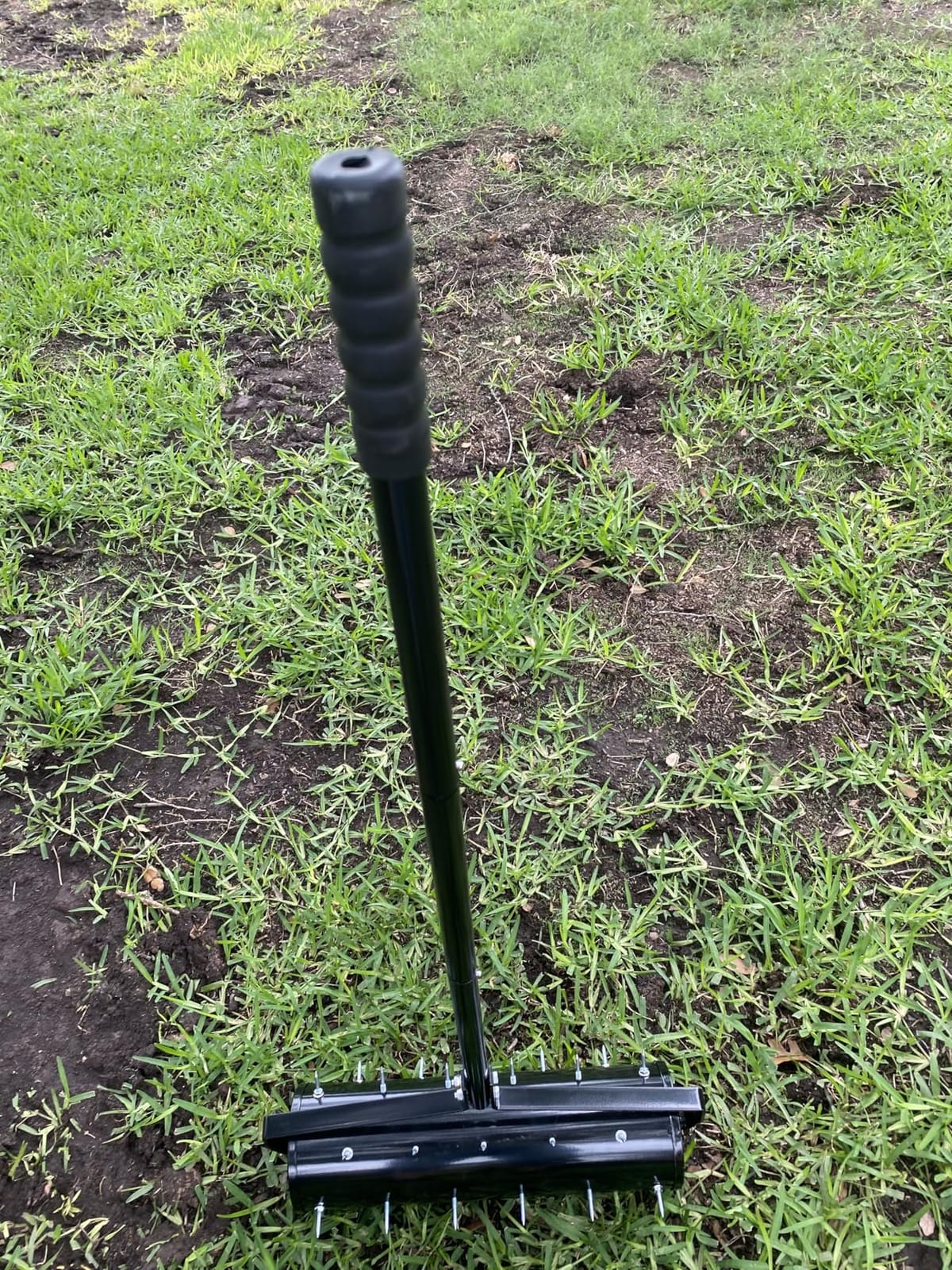 Goplus Rolling Lawn Aerator, 21-Inch Garden Yard Rotary Push Tine Filled Sand Stone, Heavy Duty Spike Soil Aeration w/Metal Handle, Fillable Drum 51