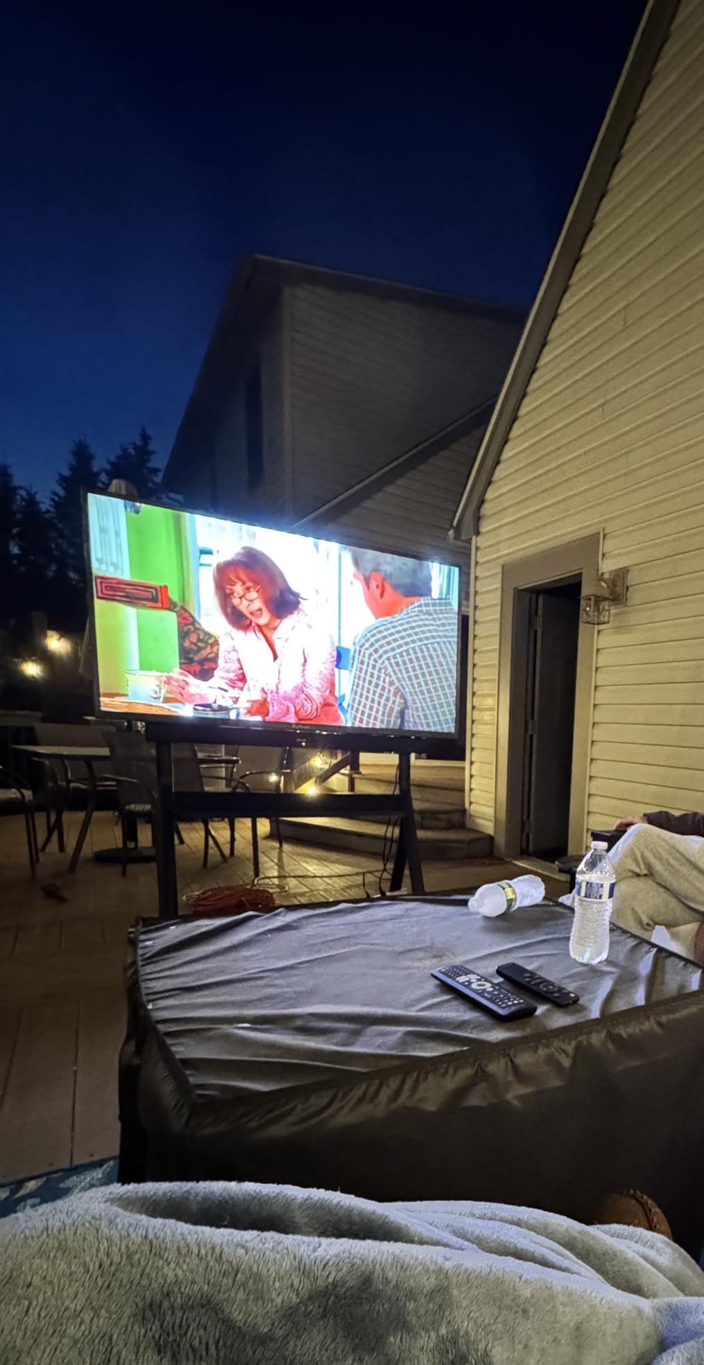 SYLVOX Outdoor TV, 55 inch 2000 nits Full Sun Outdoor TVs, Weatherproof TV customer photo 2
