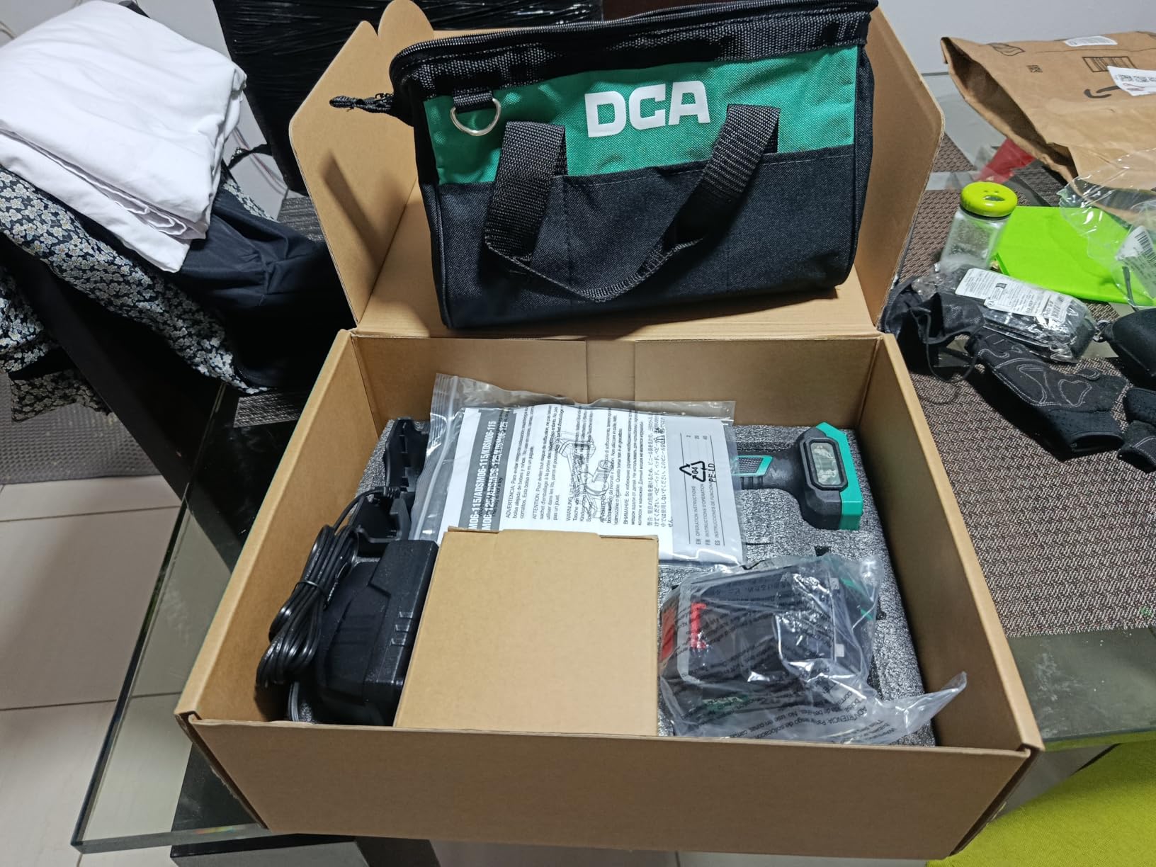 DCA Cordless Angle Grinder 4-1/2 inch, 20V Brushless Motor 8500RPM, Battery Grinder Tool-Free Guard, 4.0Ah Battery & Charger, Power Electric Cut Off Tool with 6 Discs for Cutting, Grinding, Polishing customer photo 1