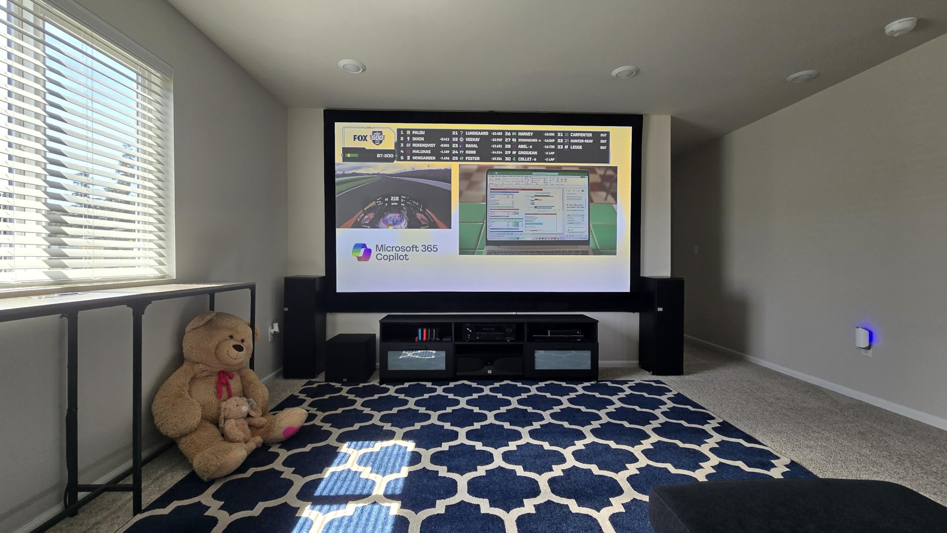 ViewSonic LS901-4K 4K UHD Laser Projector 5500 Lumens, HDR Home Theater customer photo 1
