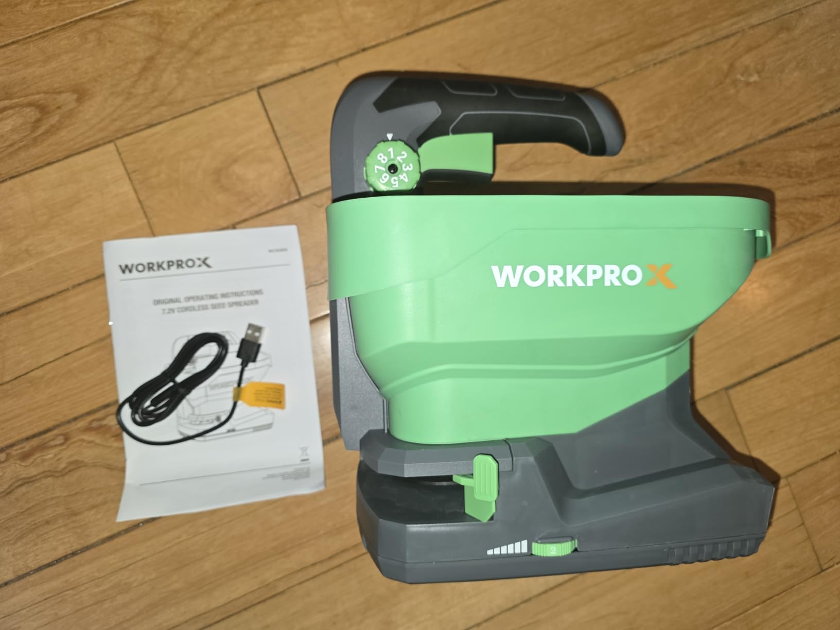 WORKPROX Cordless Battery Powered 7.2V Fertilizer Spreader, 8-Level Setting customer photo 2