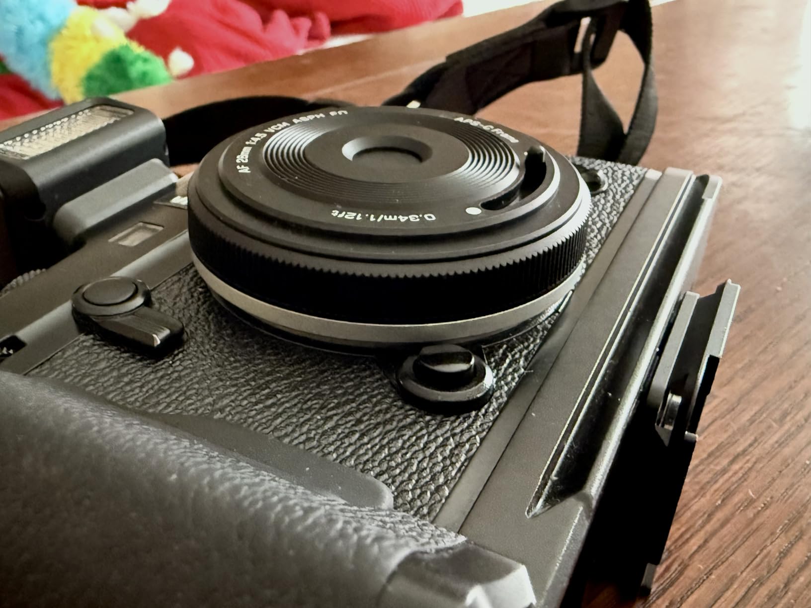 VILTROX 28mm f4.5 Fuji x Pancake Lens, AF 28mm f/4.5 X Lens for Fujifilm customer photo 1