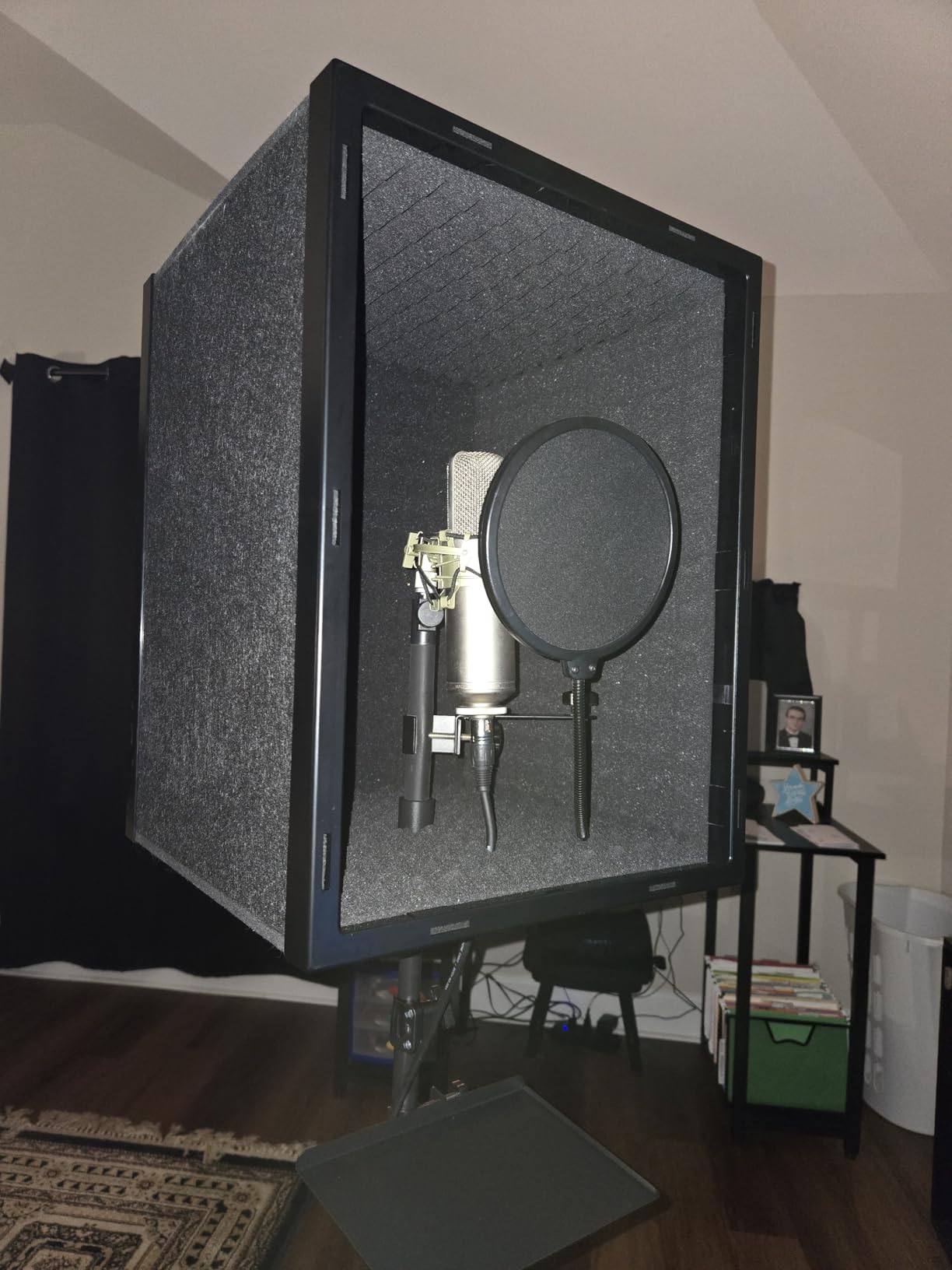 TONOR Microphone Isolation Shield for Studio with Tripod Stand, Vocal Booth customer photo 1