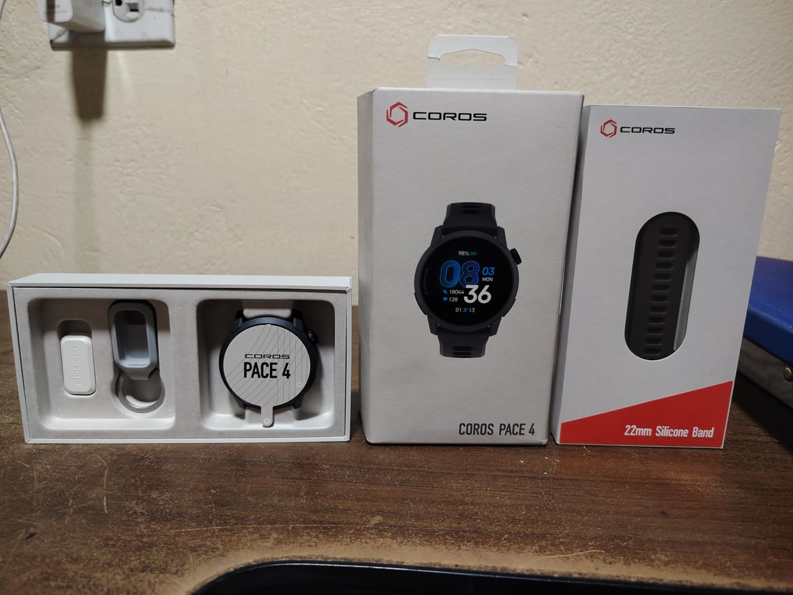 COROS PACE 4 Ultralight Sport GPS Watch (Black Silicone, Standard) customer photo 2