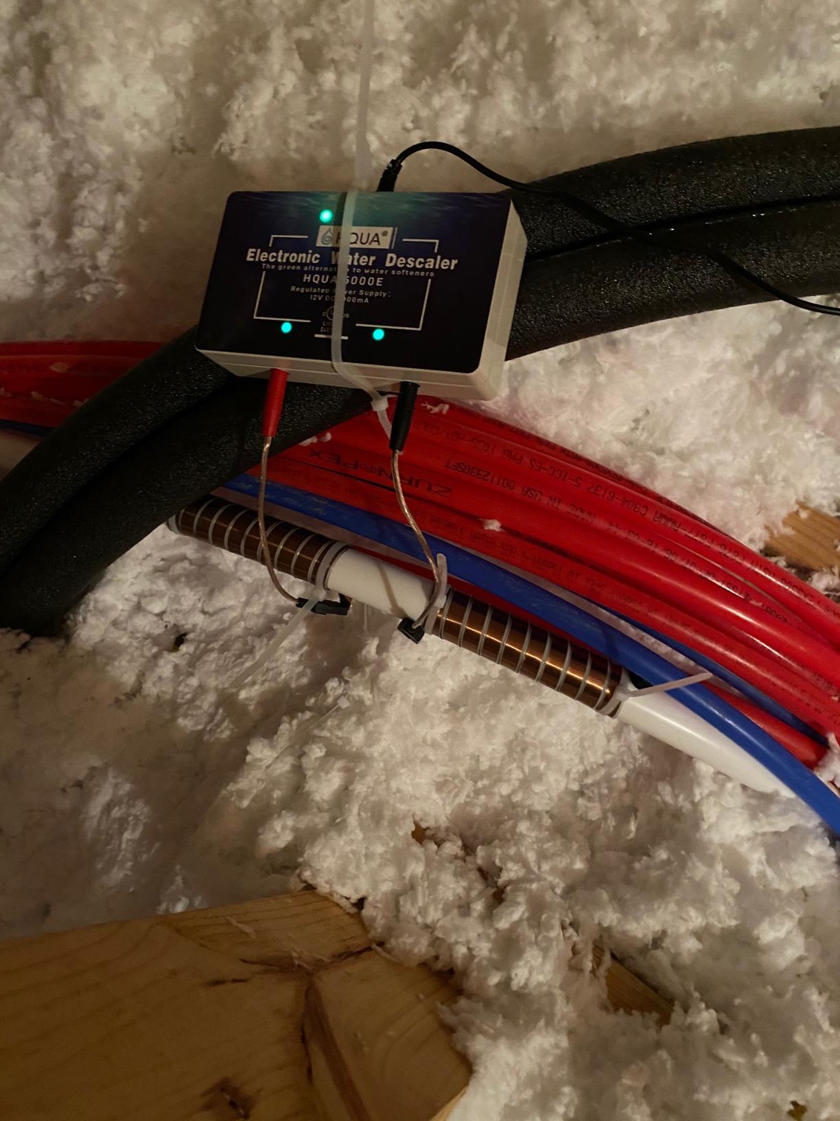 5000E Pro Whole House Electronic Water Descaler, Alternative Salt-Free Water Softener, Hard Water Conditioner for Limescale Buildup Prevention (4 Coils) customer photo 2
